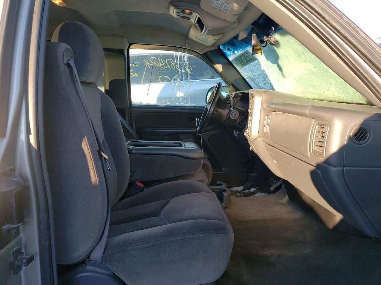 Photo 5 from auction – 2003 GMC NEW SIERRA with VIN 1GTEK19T33E351897