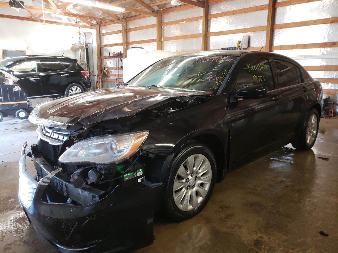 Photo 2 from auction – 2014 CHRYSLER 200 LX with VIN 1C3CCBAB6EN205370
