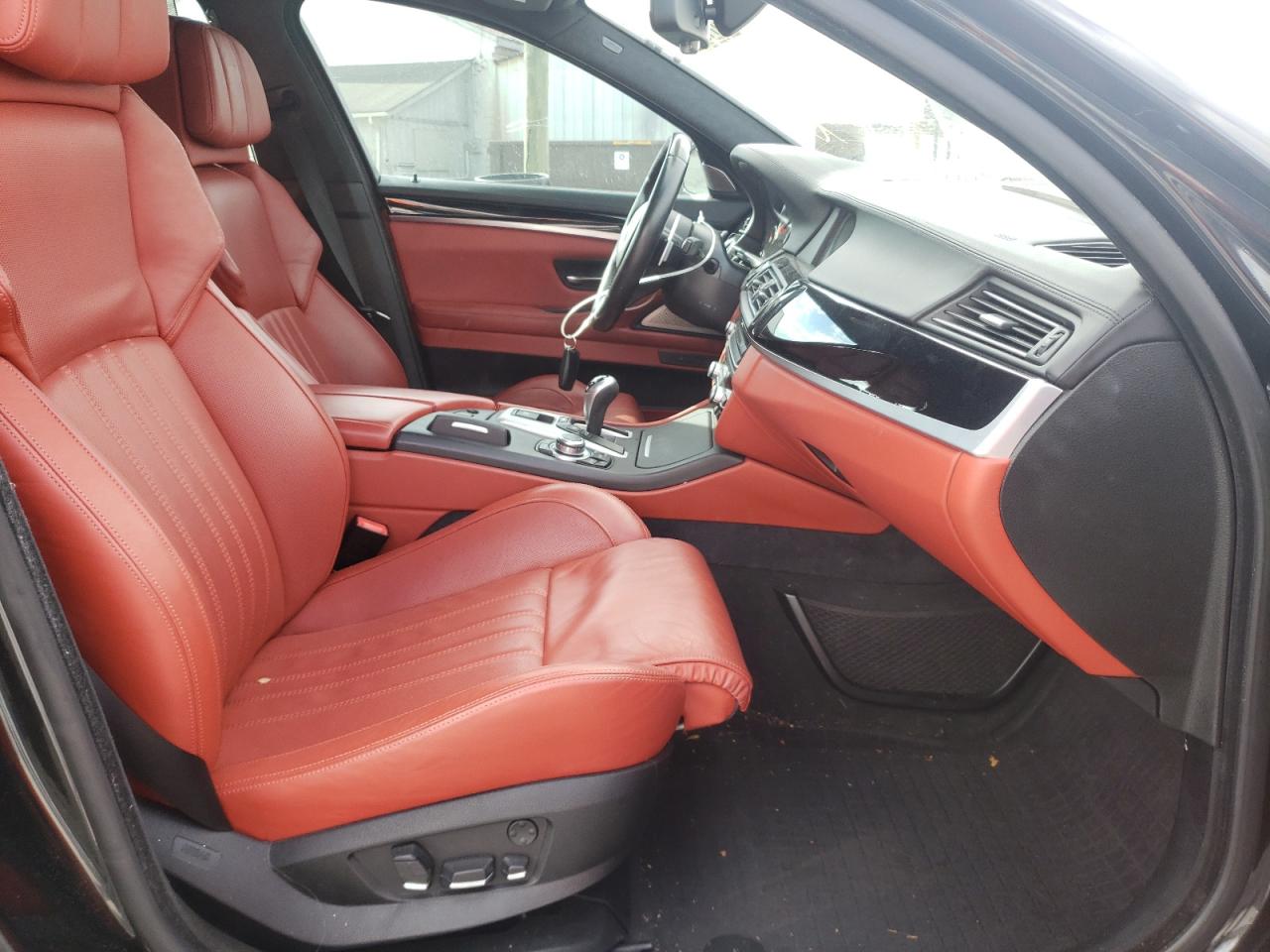 Photo 5 from auction – 2013 BMW M5 with VIN WBSFV9C58DC774002