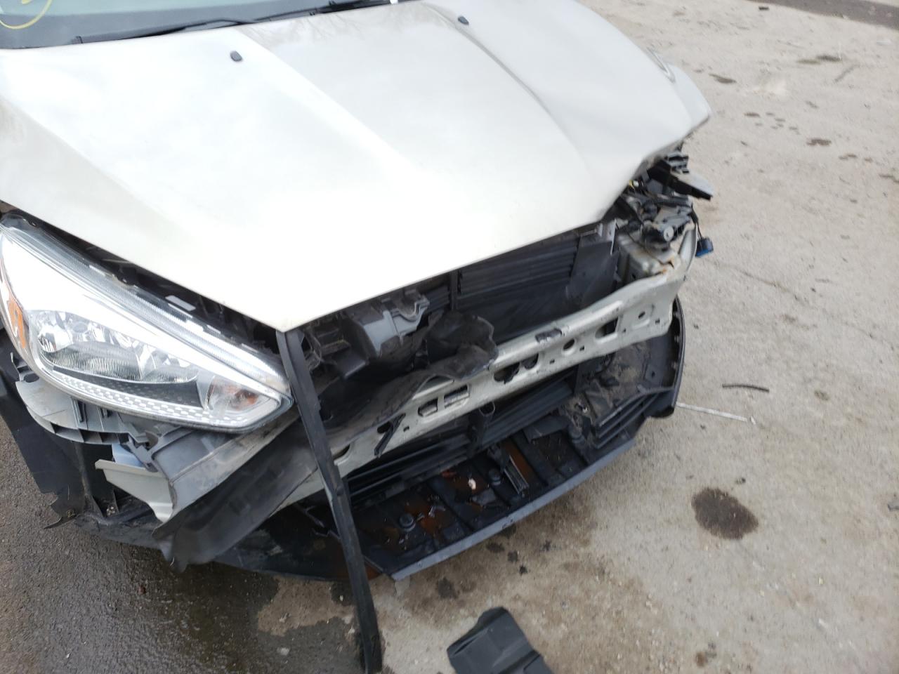 Photo 9 from auction – 2015 FORD FOCUS SE with VIN 1FADP3F25FL344931