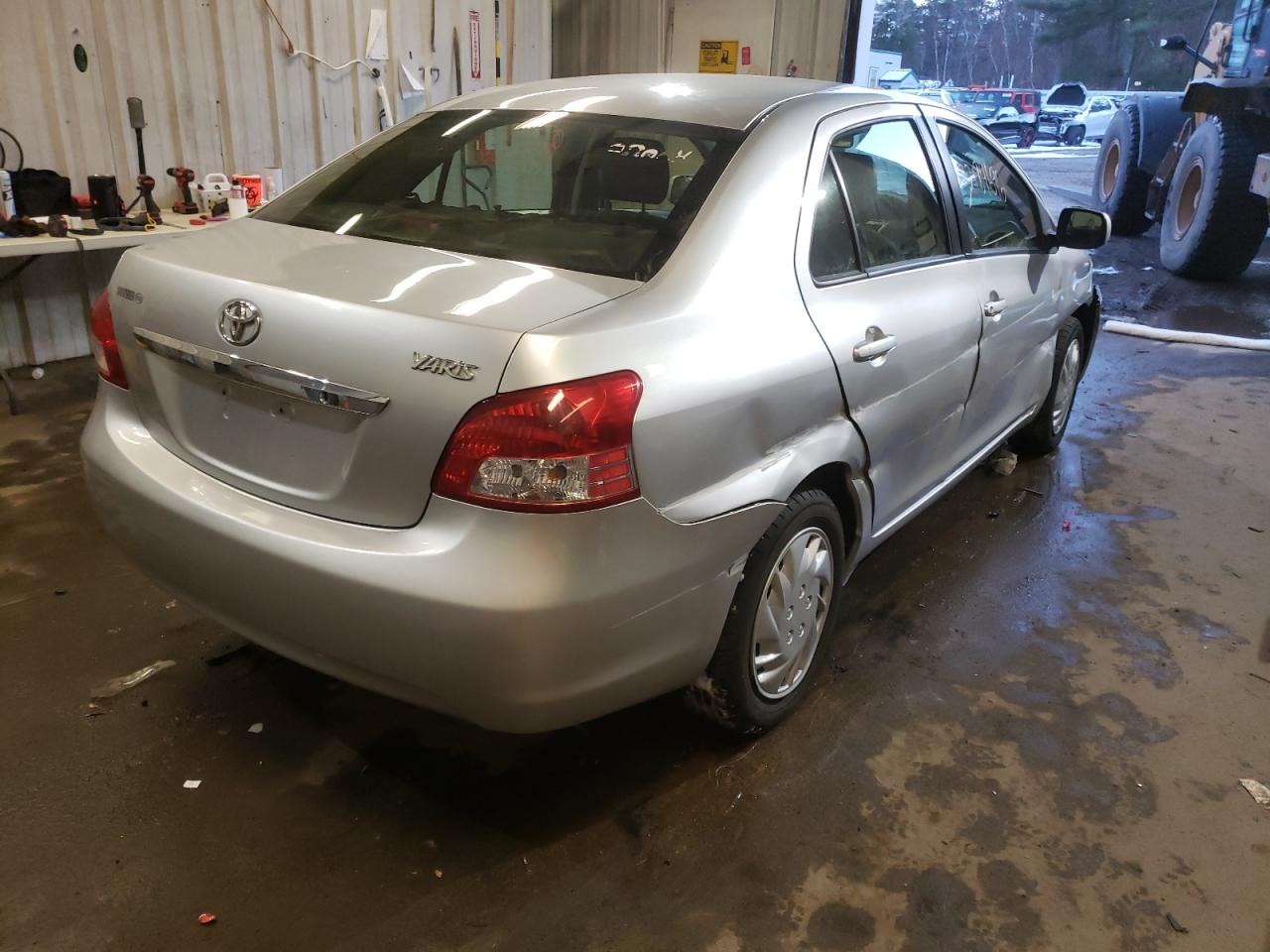 Photo 4 from auction – 2012 TOYOTA YARIS with VIN JTDBT4K32CL038153