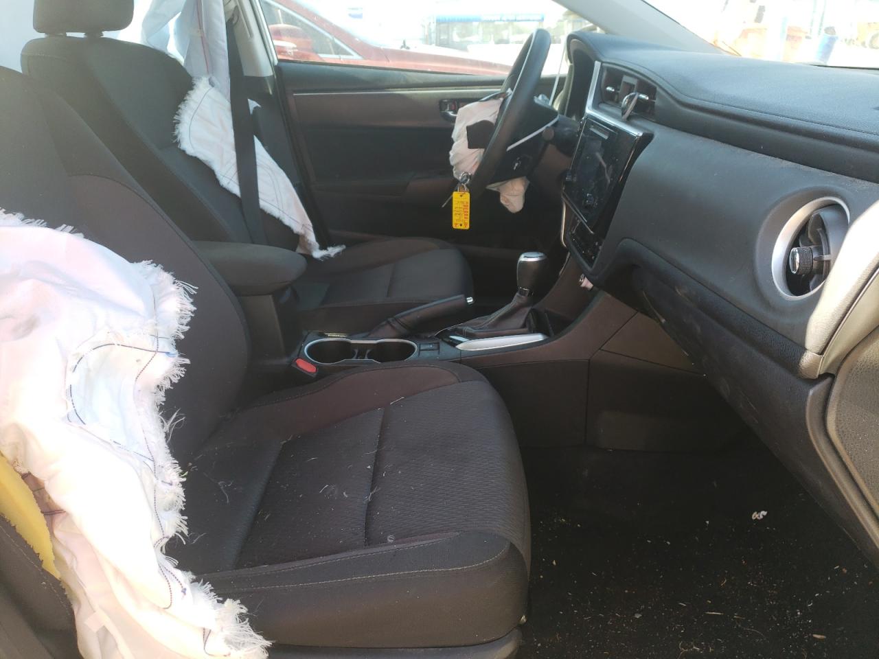 Photo 5 from auction – 2019 TOYOTA COROLLA L with VIN 5YFBURHE5KP928655