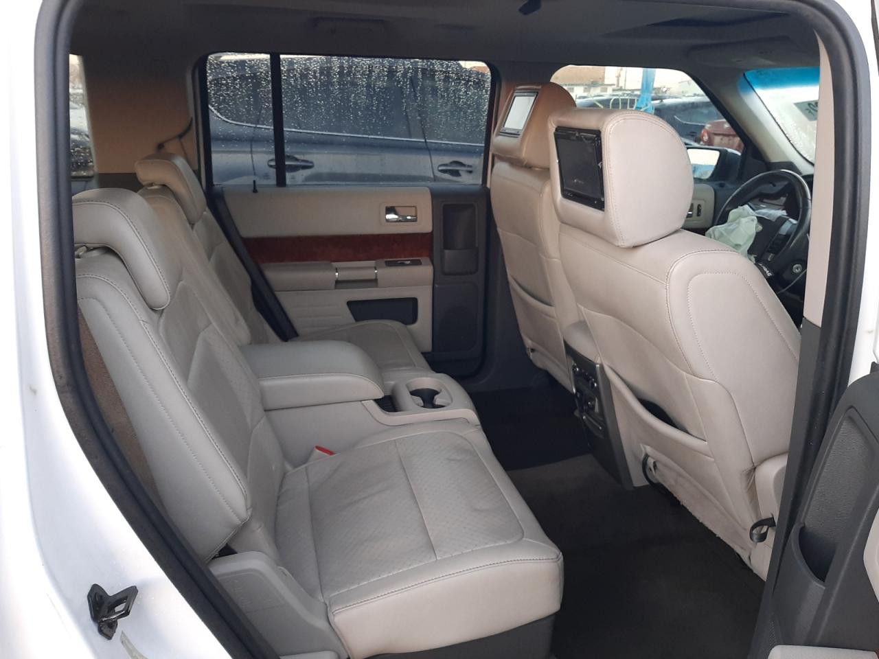Photo 6 from auction – 2011 FORD FLEX LIMIT with VIN 2FMGK5DC4BBD34930