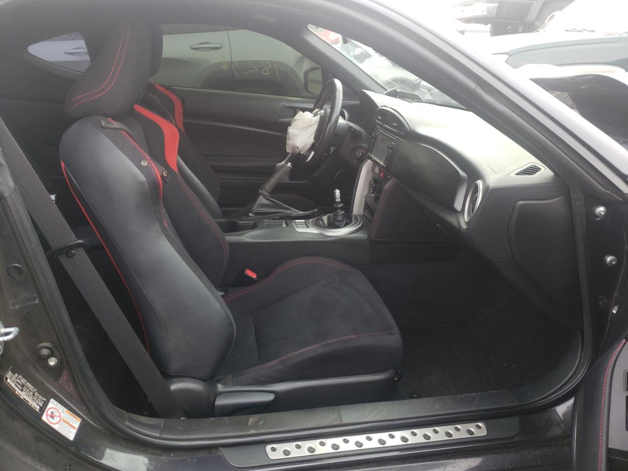 Photo 5 from auction – 2014 TOYOTA SCION FR-S with VIN JF1ZNAA12E9704425
