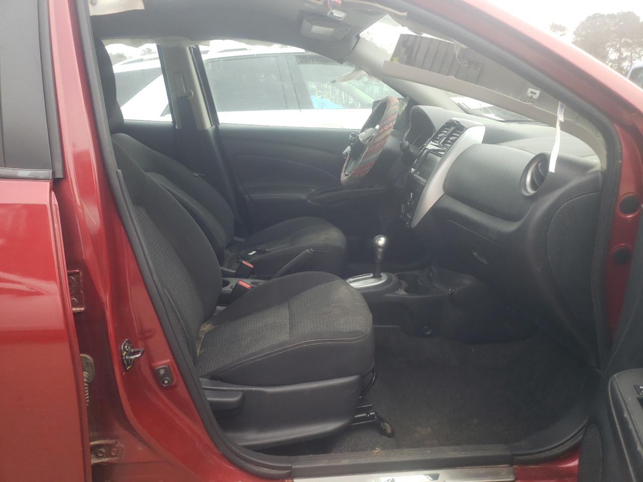 Photo 5 from auction – 2019 NISSAN VERSA S with VIN 3N1CN7AP2KL873356