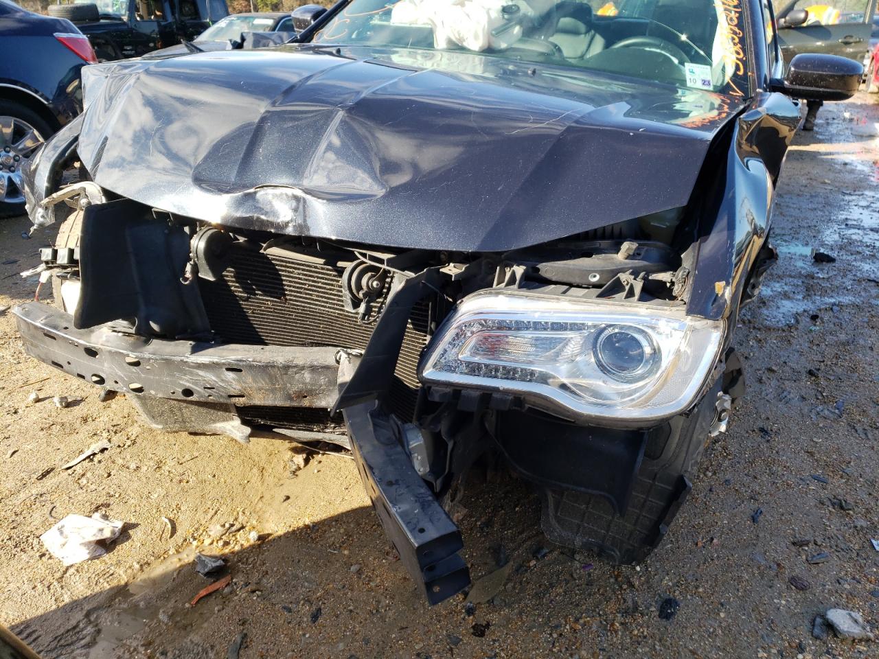 Photo 9 from auction – 2017 CHRYSLER 300 LIMITE with VIN 2C3CCAAG0HH580156