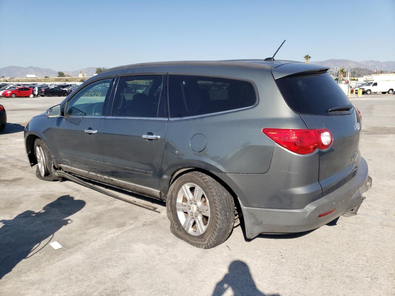 Photo 3 from auction – 2011 CHEVROLET TRAVERSE L with VIN 1GNKRGEDXBJ106916
