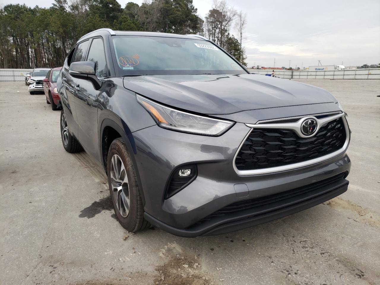 TOYOTA HIGHLANDER 2021 with VIN 5TDGZRAH6MS077004 - Photo from auction