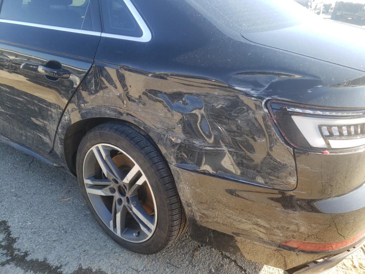 Photo 9 from auction – 2018 AUDI A4 PREMIUM with VIN WAUENAF46JA128291