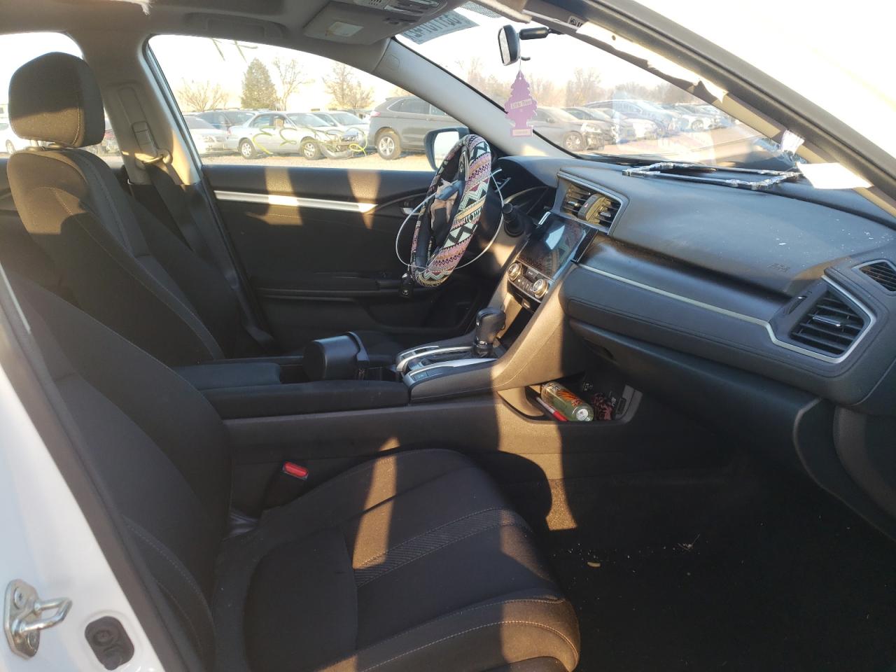 Photo 5 from auction – 2017 HONDA CIVIC EX with VIN 19XFC2F70HE205533
