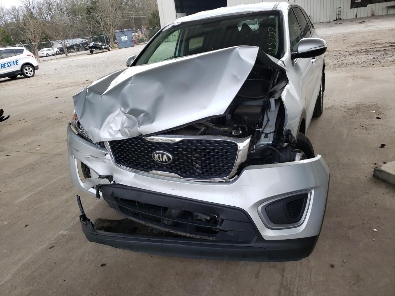 Photo 9 from auction – 2017 KIA SORENTO LX with VIN 5XYPG4A35HG283771