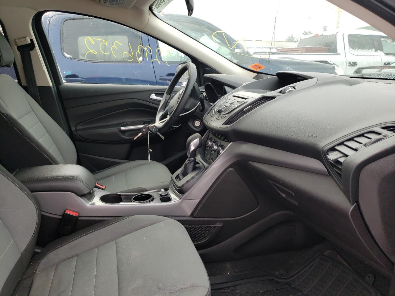 Photo 5 from auction – 2016 FORD ESCAPE SE with VIN 1FMCU9GX6GUB64487