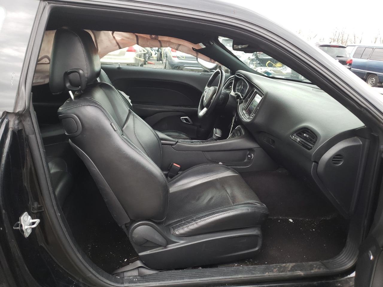 Photo 5 from auction – 2018 DODGE CHALLENGER with VIN 2C3CDZAG1JH161718