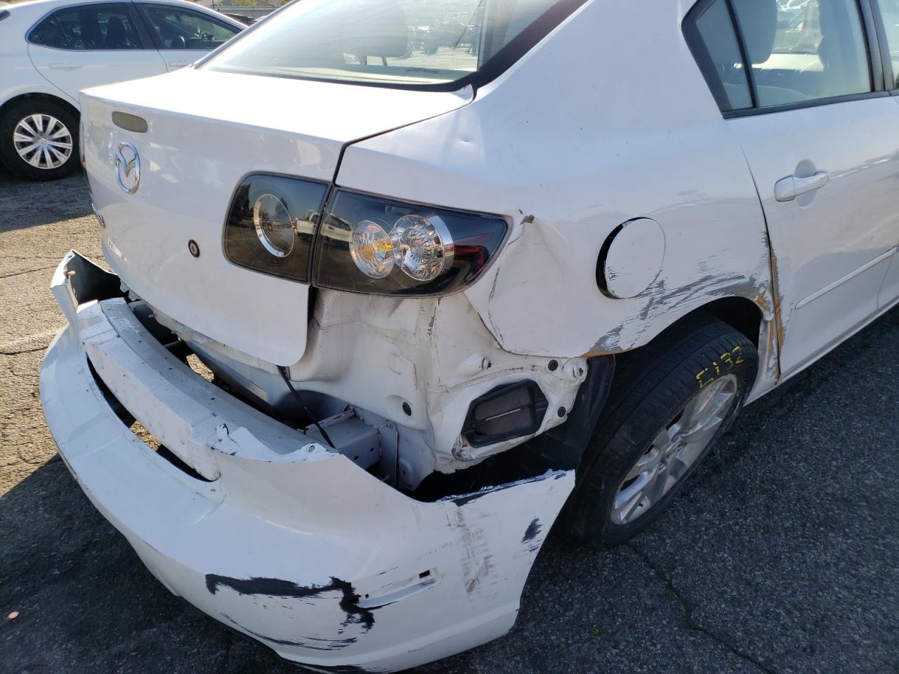 Photo 9 from auction – 2008 MAZDA 3 I with VIN JM1BK12G681815571