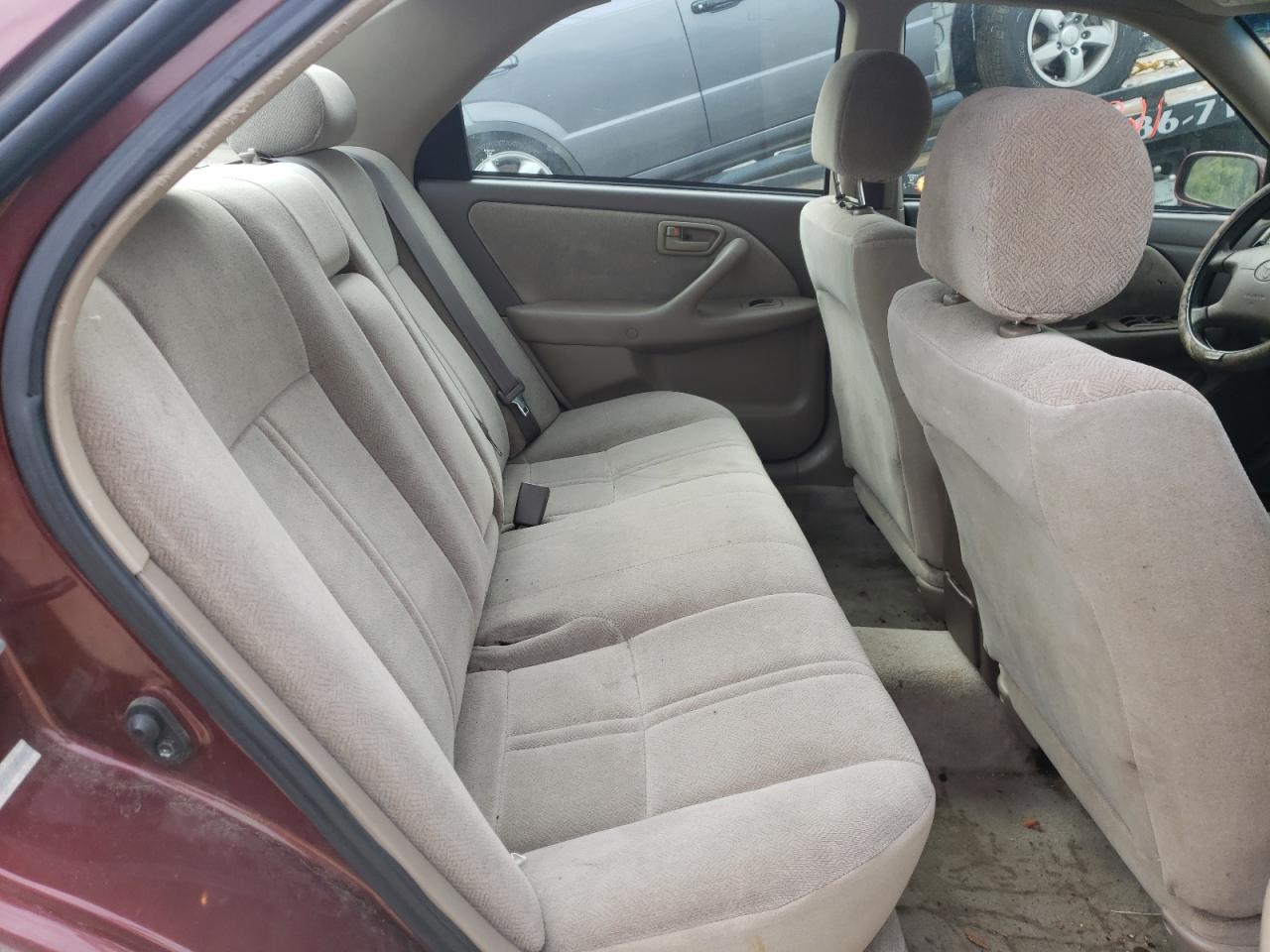 Photo 6 from auction – 2001 TOYOTA CAMRY with VIN 4T1BG22K31U780676