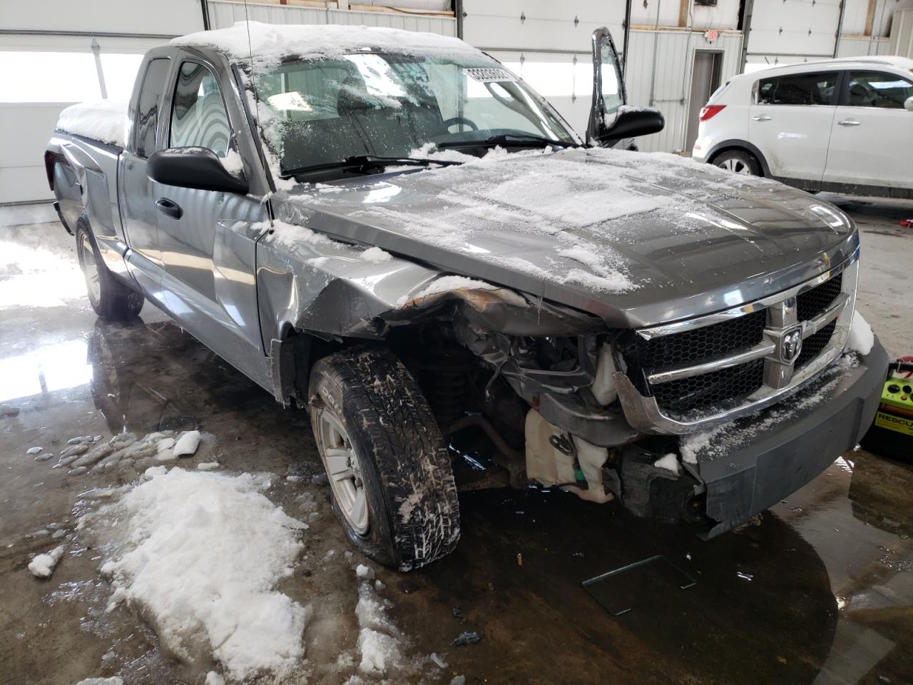 DODGE DAKOTA SXT 2008 with VIN 1D7HW32K68S503829 - Photo from auction