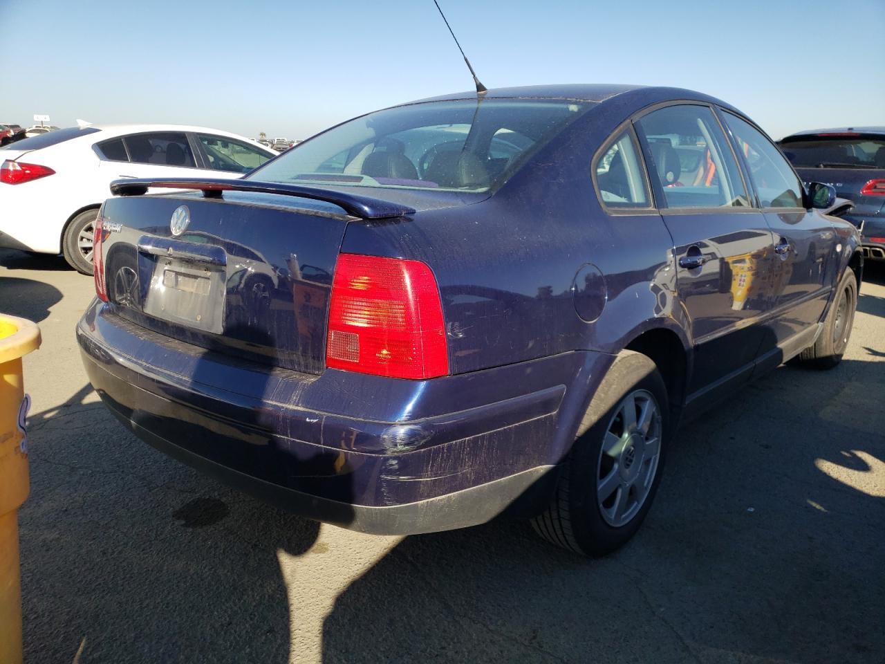 Photo 4 from auction – 2001 VOLKSWAGEN PASSAT GLS with VIN WVWAC63B71P048020