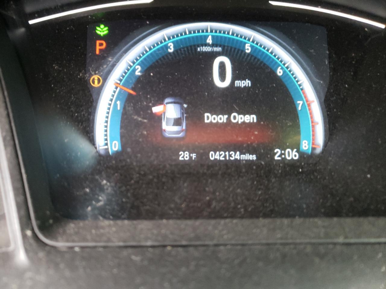 Photo 8 from auction – 2019 HONDA CIVIC LX with VIN 19XFC2F67KE005571