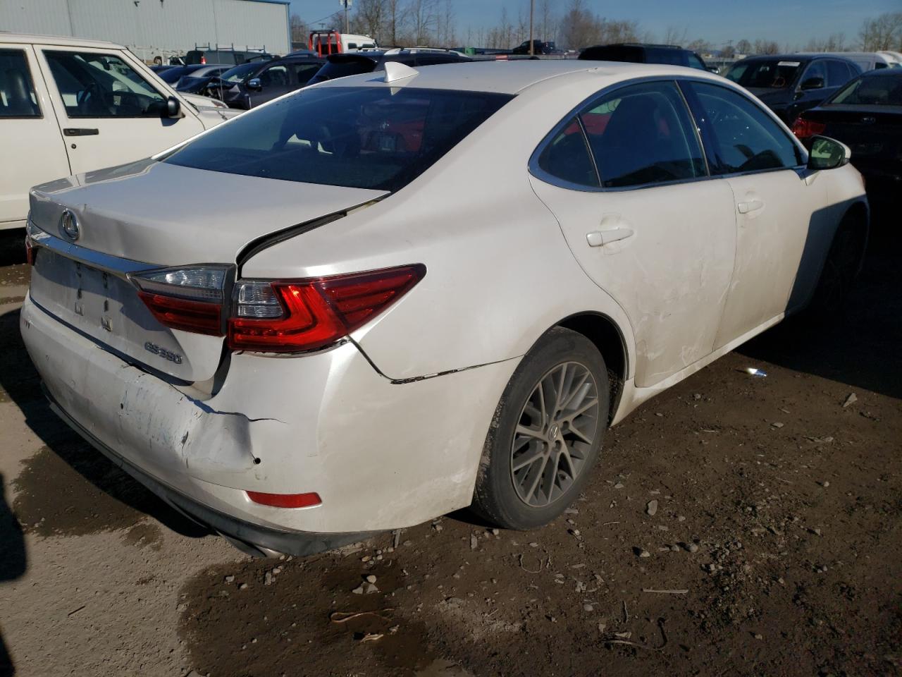 Photo 4 from auction – 2017 LEXUS ES 350 with VIN 58ABK1GG7HU039754