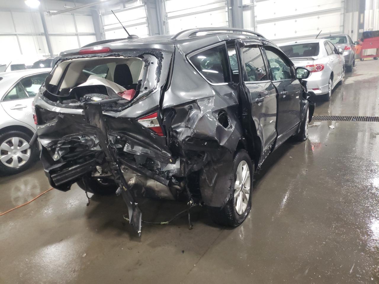 Photo 4 from auction – 2017 FORD ESCAPE SE with VIN 1FMCU0GD0HUC20409