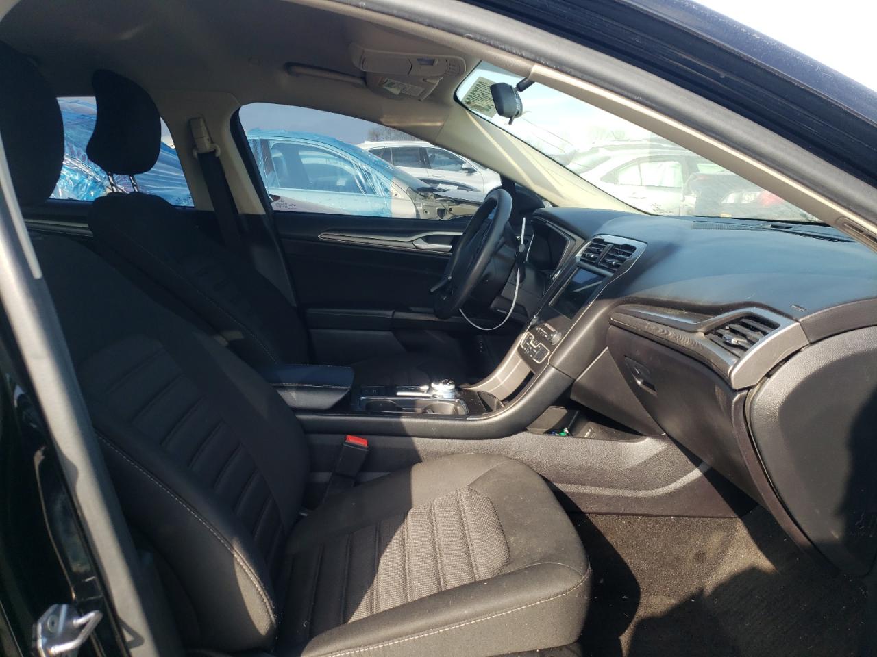 Photo 5 from auction – 2018 FORD FUSION SE with VIN 3FA6P0LU6JR287159