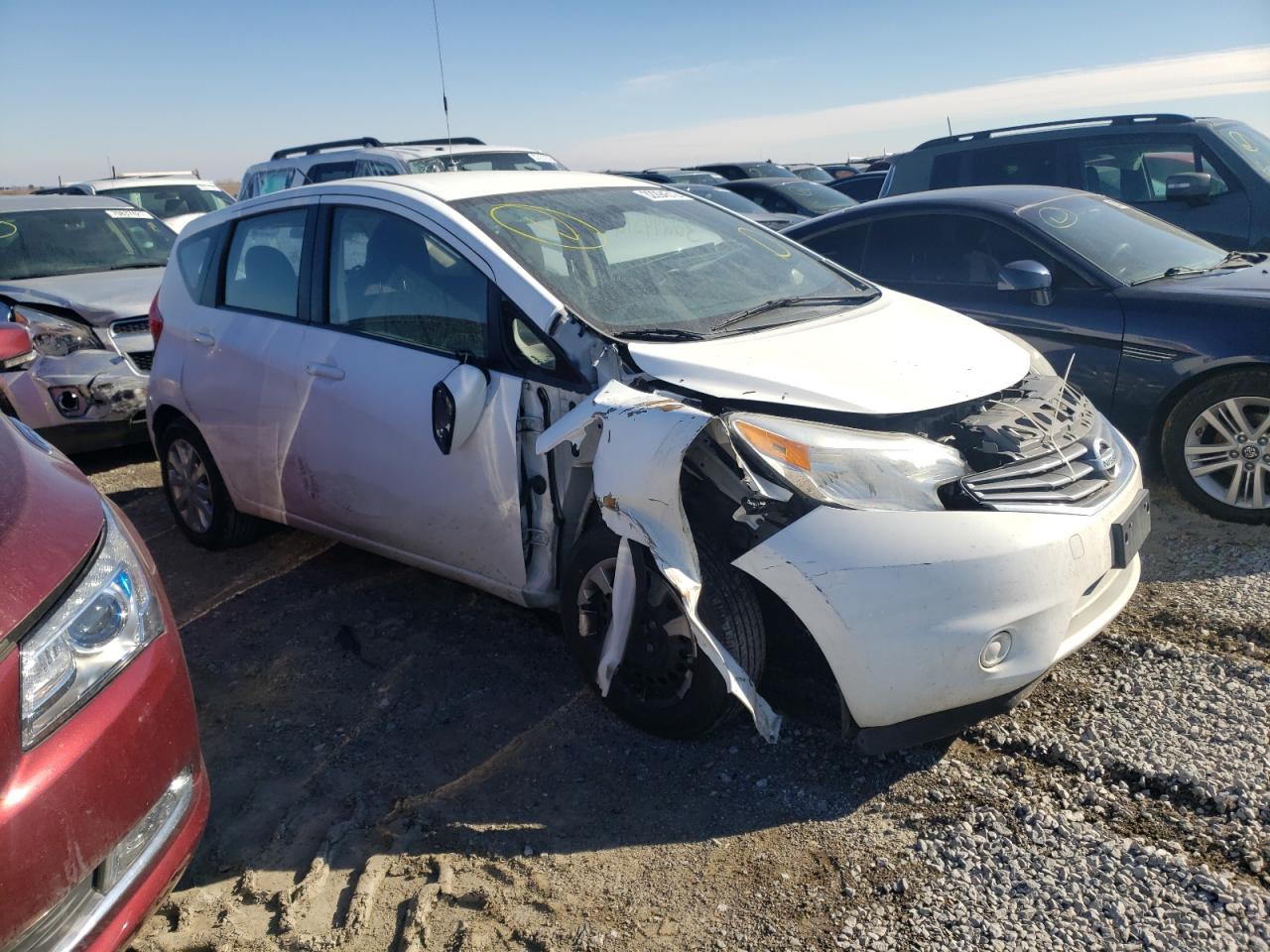 NISSAN VERSA NOTE 2015 with VIN 3N1CE2CP2FL439511 - Photo from auction