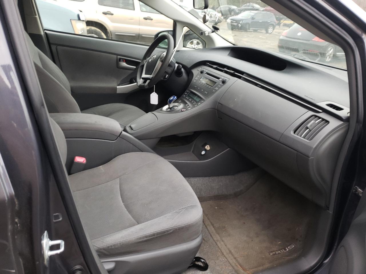 Photo 5 from auction – 2010 TOYOTA PRIUS with VIN JTDKN3DU1A0046950