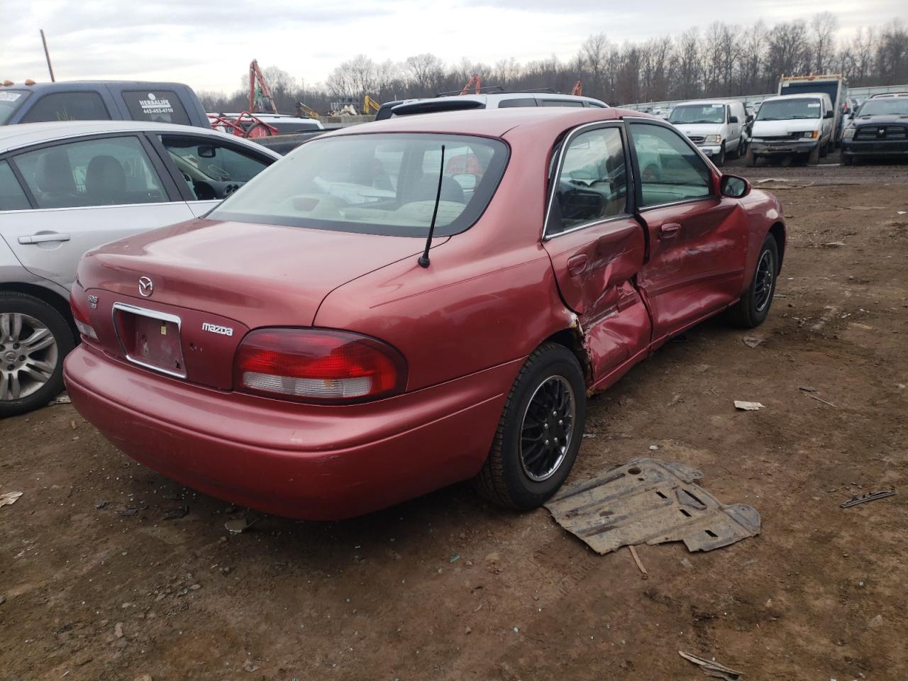 Photo 4 from auction – 1998 MAZDA 626 DX with VIN 1YVGF22C6W5732963