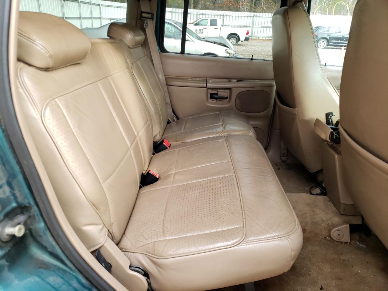 Photo 6 from auction – 1998 FORD EXPLORER with VIN 1FMZU34E8WUA37250