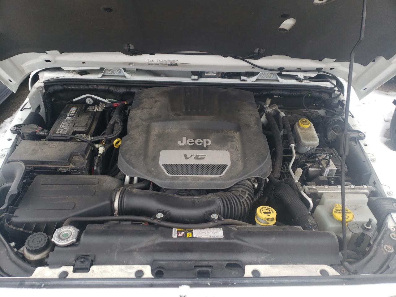 Photo 7 from auction – 2015 JEEP WRANGLER U with VIN 1C4BJWEG1FL743658