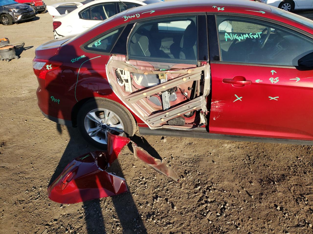 Photo 9 from auction – 2014 FORD FOCUS SE with VIN 1FADP3F28EL198619