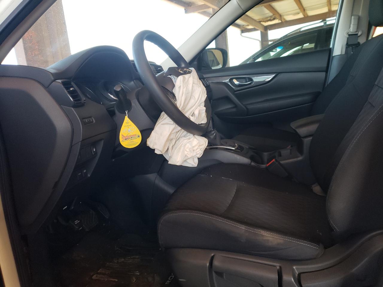 Photo 5 from auction – 2018 NISSAN ROGUE S with VIN 5N1AT2MT2JC705356