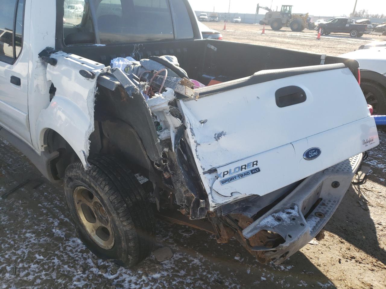Photo 9 from auction – 2003 FORD EXPLORER S with VIN 1FMZU77E53UC59047