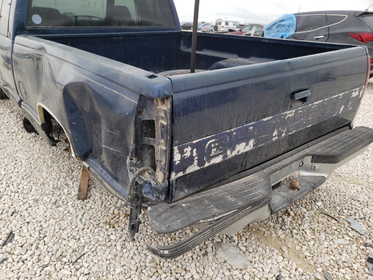 Photo 9 from auction – 1996 CHEVROLET GMT-400 C1 with VIN 1GCEC19M7TE106820