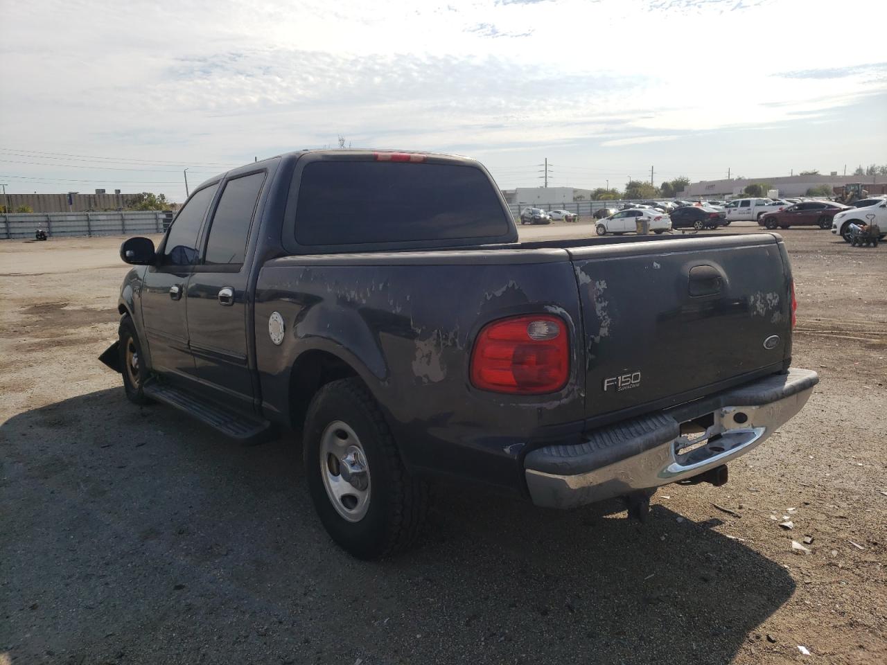 Photo 3 from auction – 2001 FORD F150 SUPER with VIN 1FTRW07W91KB83923