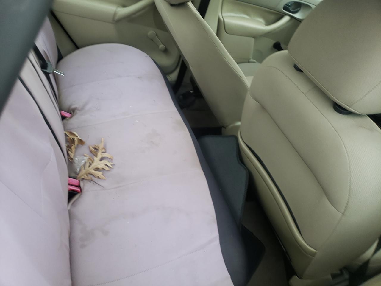 Photo 6 from auction – 2007 FORD FOCUS with VIN 1FAFP34N87W113138
