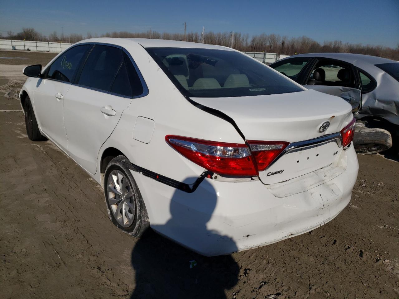 Photo 3 from auction – 2016 TOYOTA CAMRY LE with VIN 4T1BF1FK6GU542997