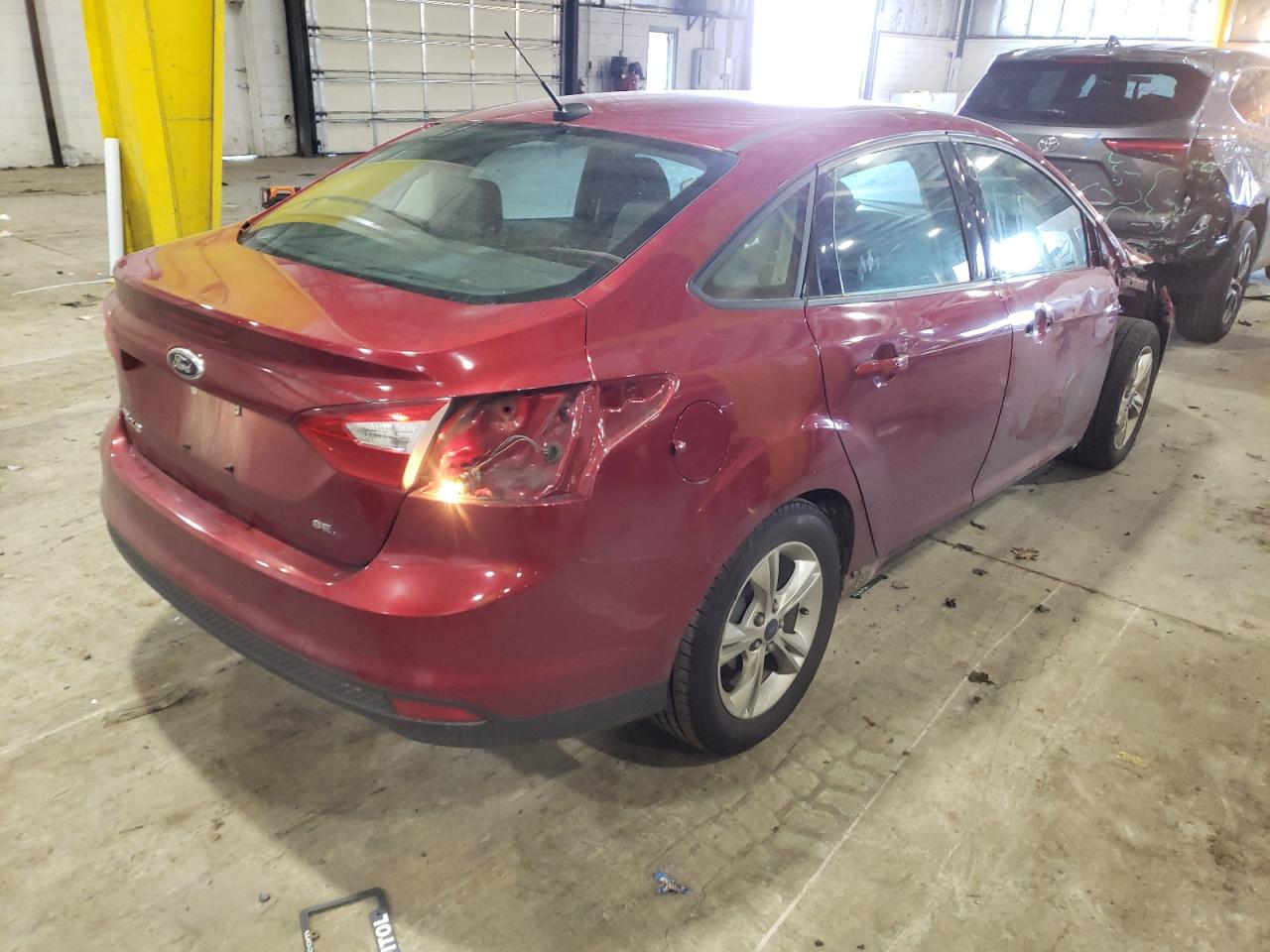 Photo 4 from auction – 2014 FORD FOCUS SE with VIN 1FADP3F23EL391891