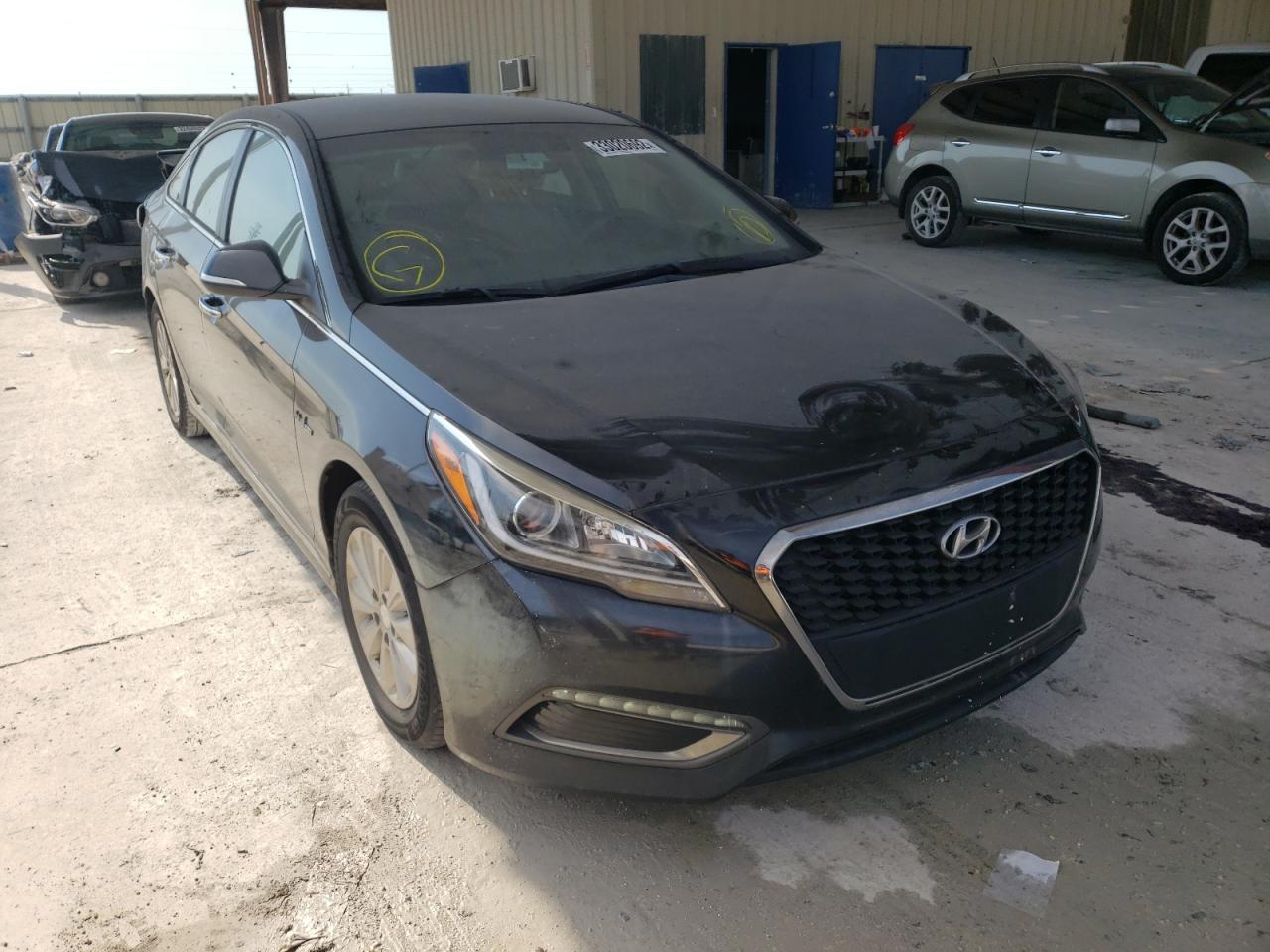 Photo 1 from auction – 2017 HYUNDAI SONATA HYB with VIN KMHE24L13HA060044