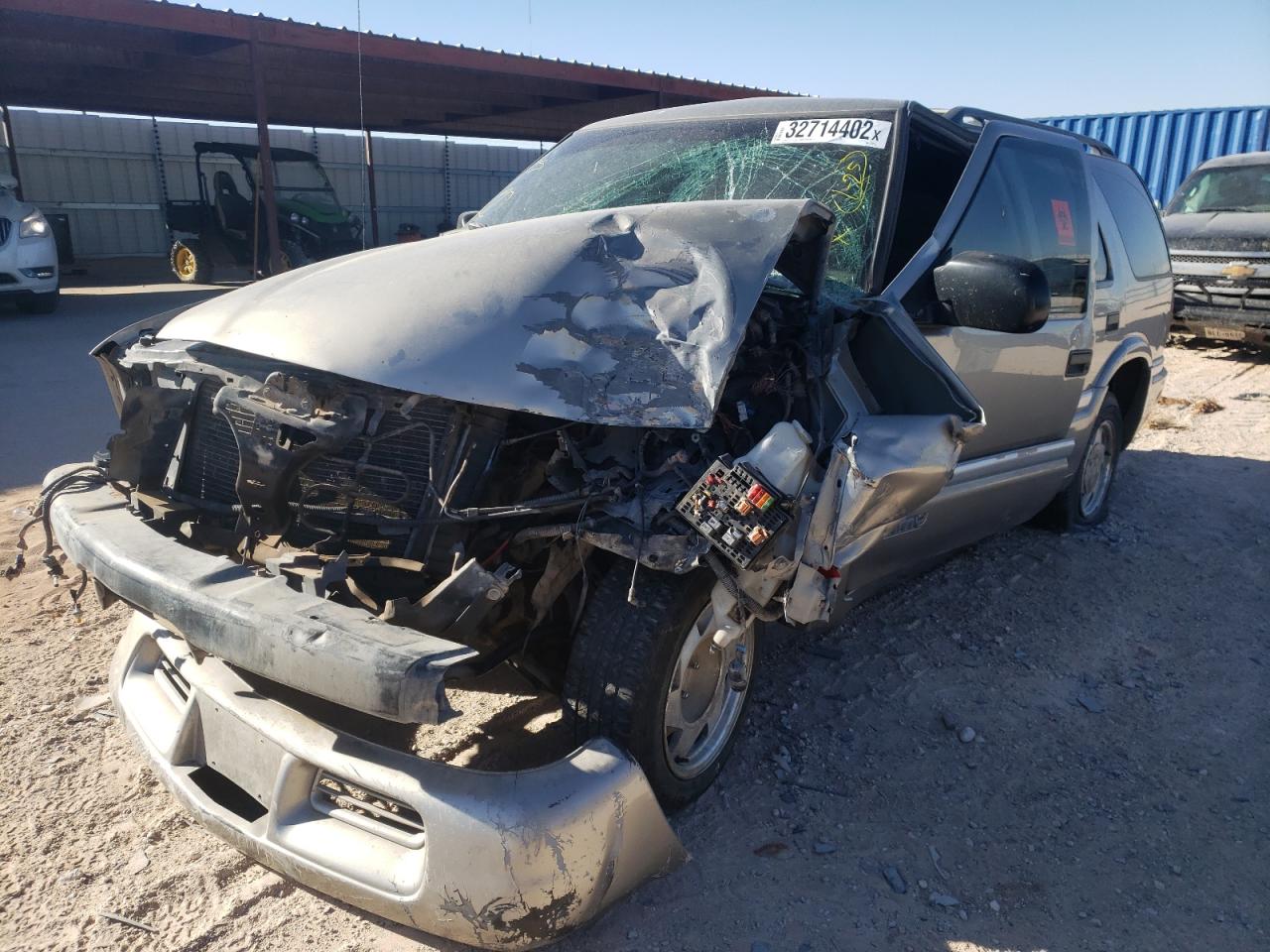 Photo 2 from auction – 2000 GMC JIMMY with VIN 1GKCS13WXY2275621