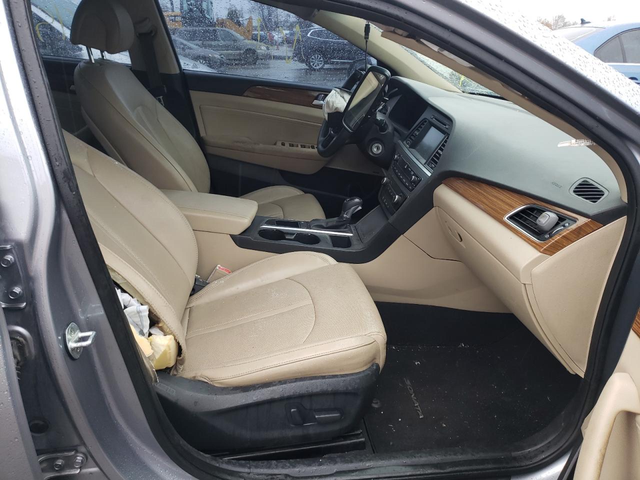 Photo 5 from auction – 2016 HYUNDAI SONATA SE with VIN 5NPE24AF4GH308781