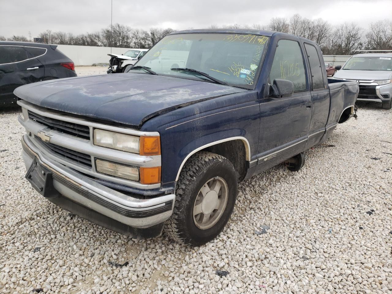 Photo 2 from auction – 1996 CHEVROLET GMT-400 C1 with VIN 1GCEC19M7TE106820