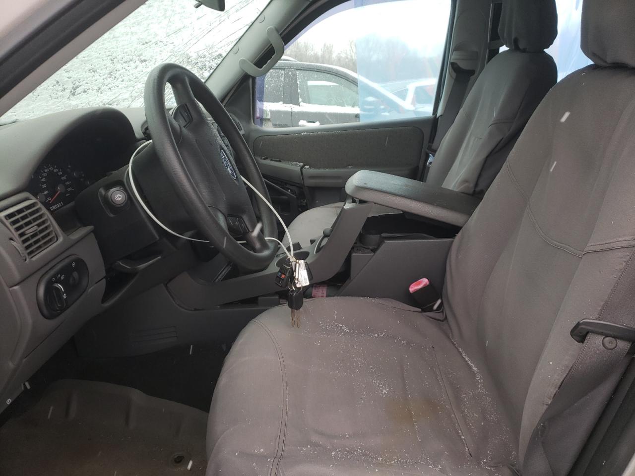 Фото 5 с аукциона – 2005 FORD EXPLORER X с VIN 1FMZU72K65UB03907