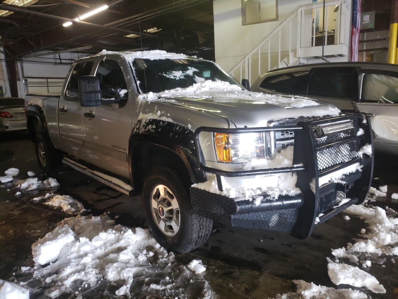 GMC SIERRA K25 2013 with VIN 1GT120C80DF169048 - Photo from auction