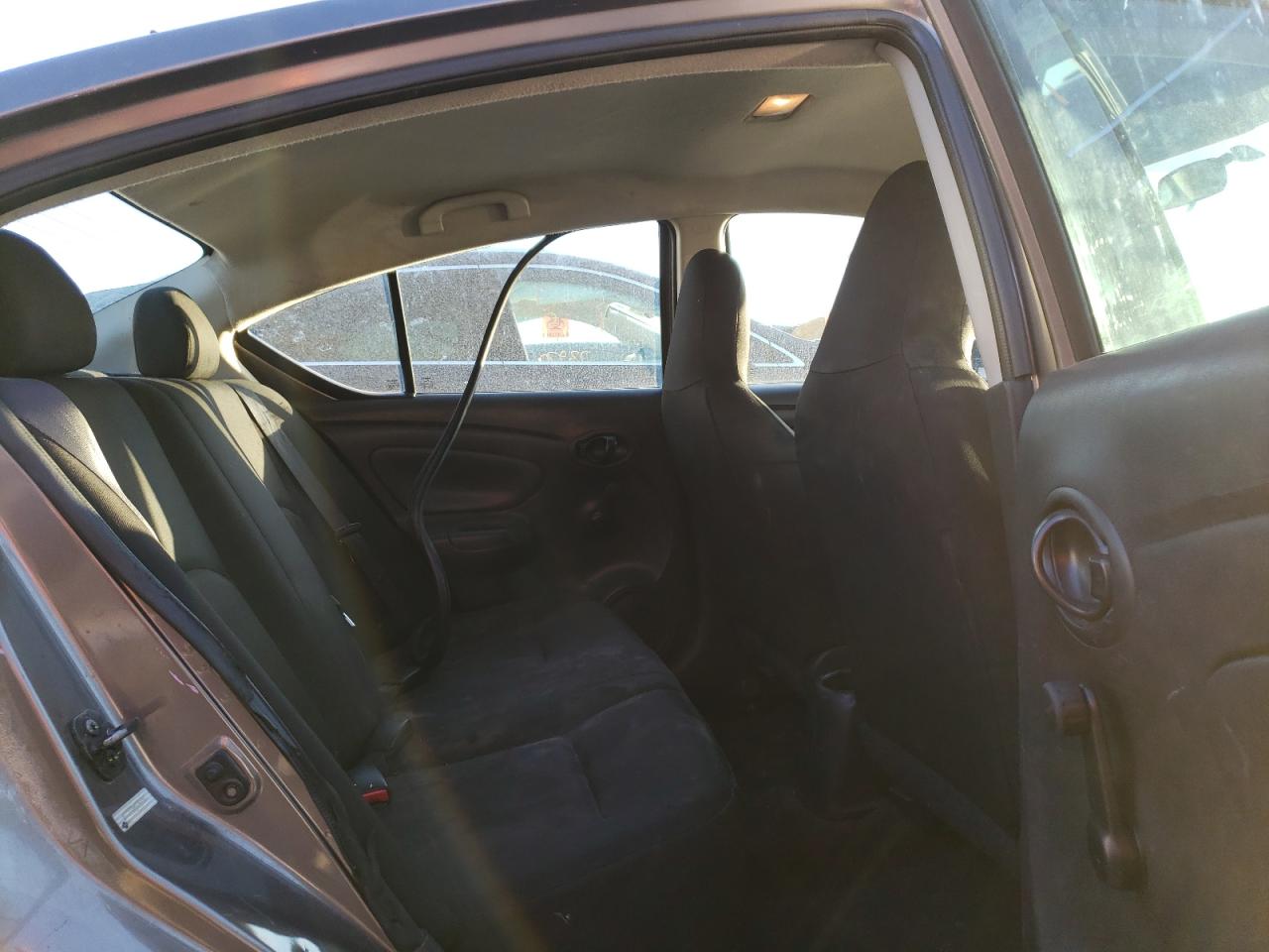 Photo 6 from auction – 2017 NISSAN VERSA S with VIN 3N1CN7AP6HL894669
