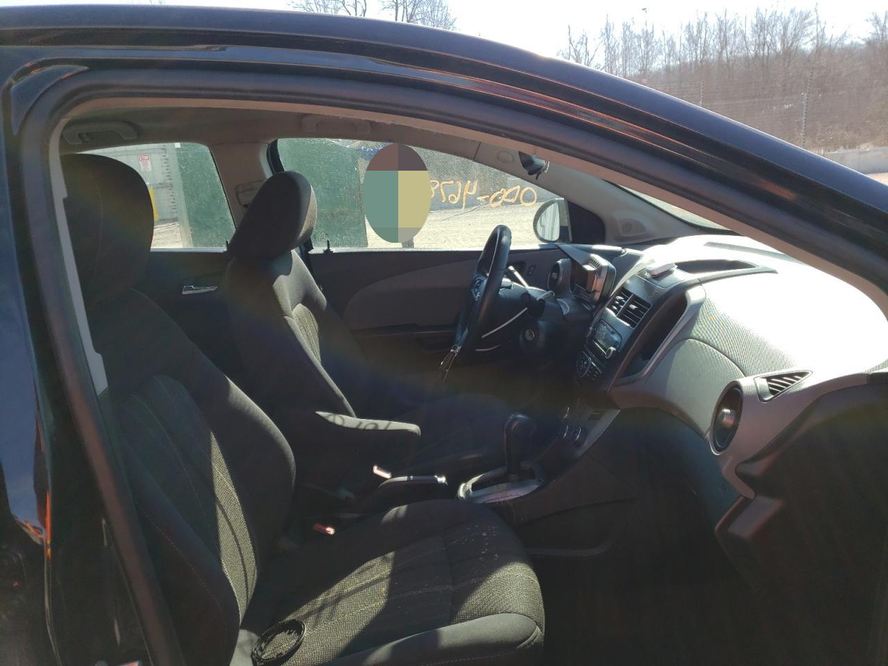 Photo 5 from auction – 2014 CHEVROLET SONIC LT with VIN 1G1JC5SG4E4228028