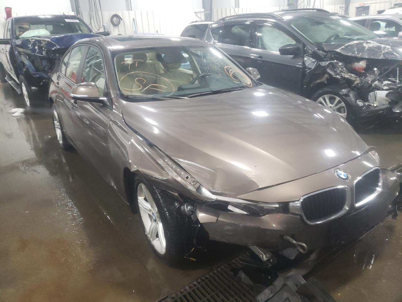 BMW 320 I XDRI 2013 with VIN WBA3C3C51DF981758 - Photo from auction