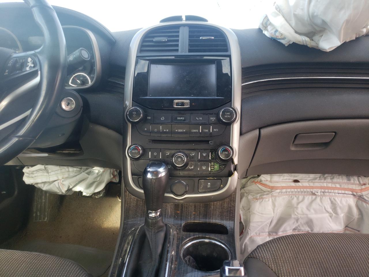 Photo 9 from auction – 2014 CHEVROLET MALIBU with VIN 1G11E5SL1EF226393