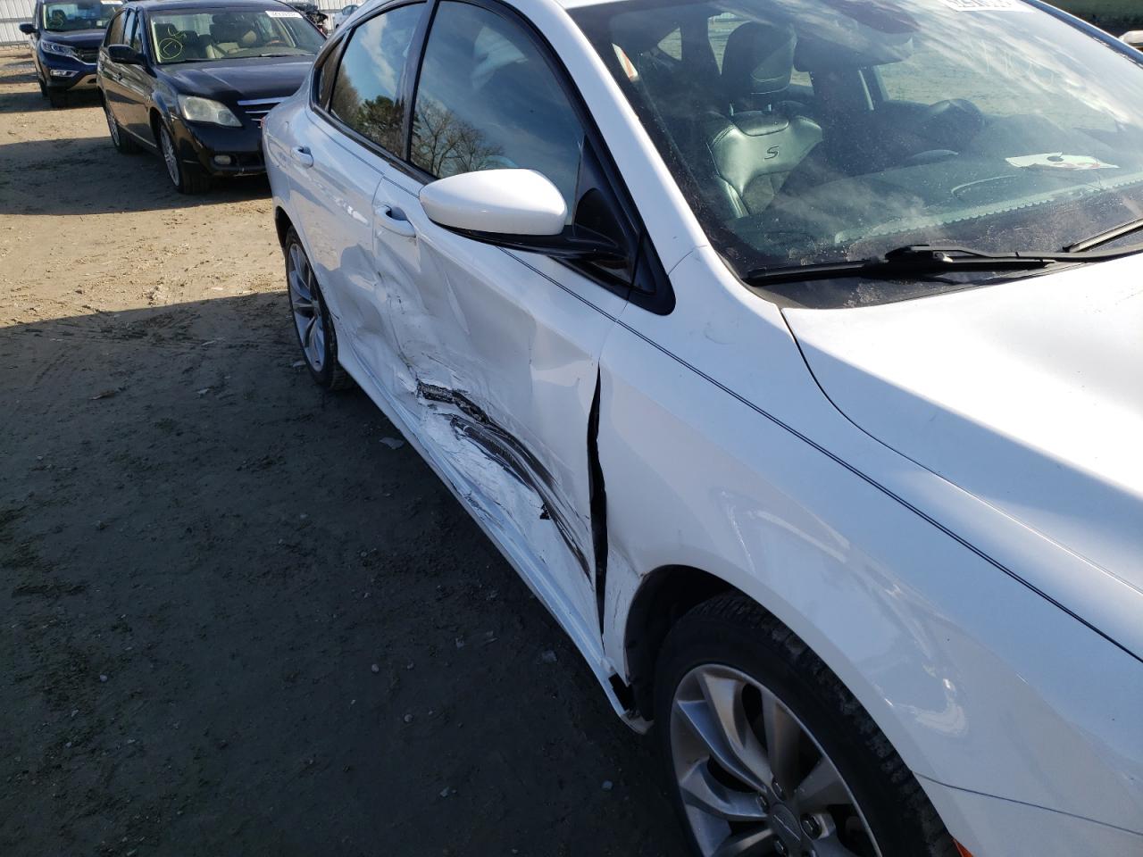 Photo 9 from auction – 2015 CHRYSLER 200 S with VIN 1C3CCCBB7FN585325