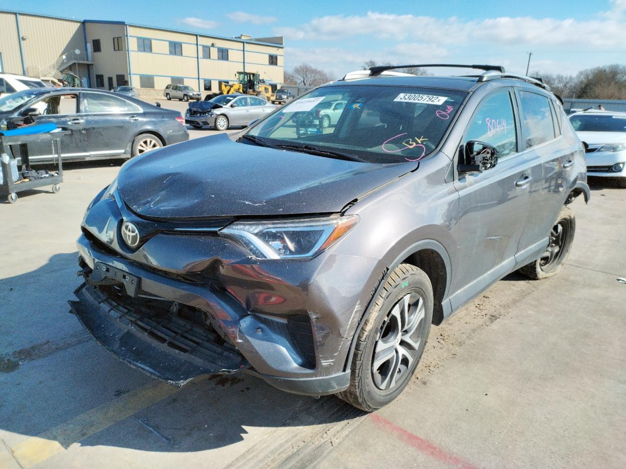 Photo 2 from auction – 2017 TOYOTA RAV4 LE with VIN 2T3BFREV8HW555222
